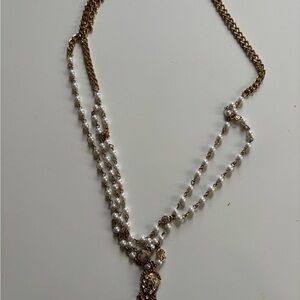 Elegant Gold and White Pearl forehead jewelry